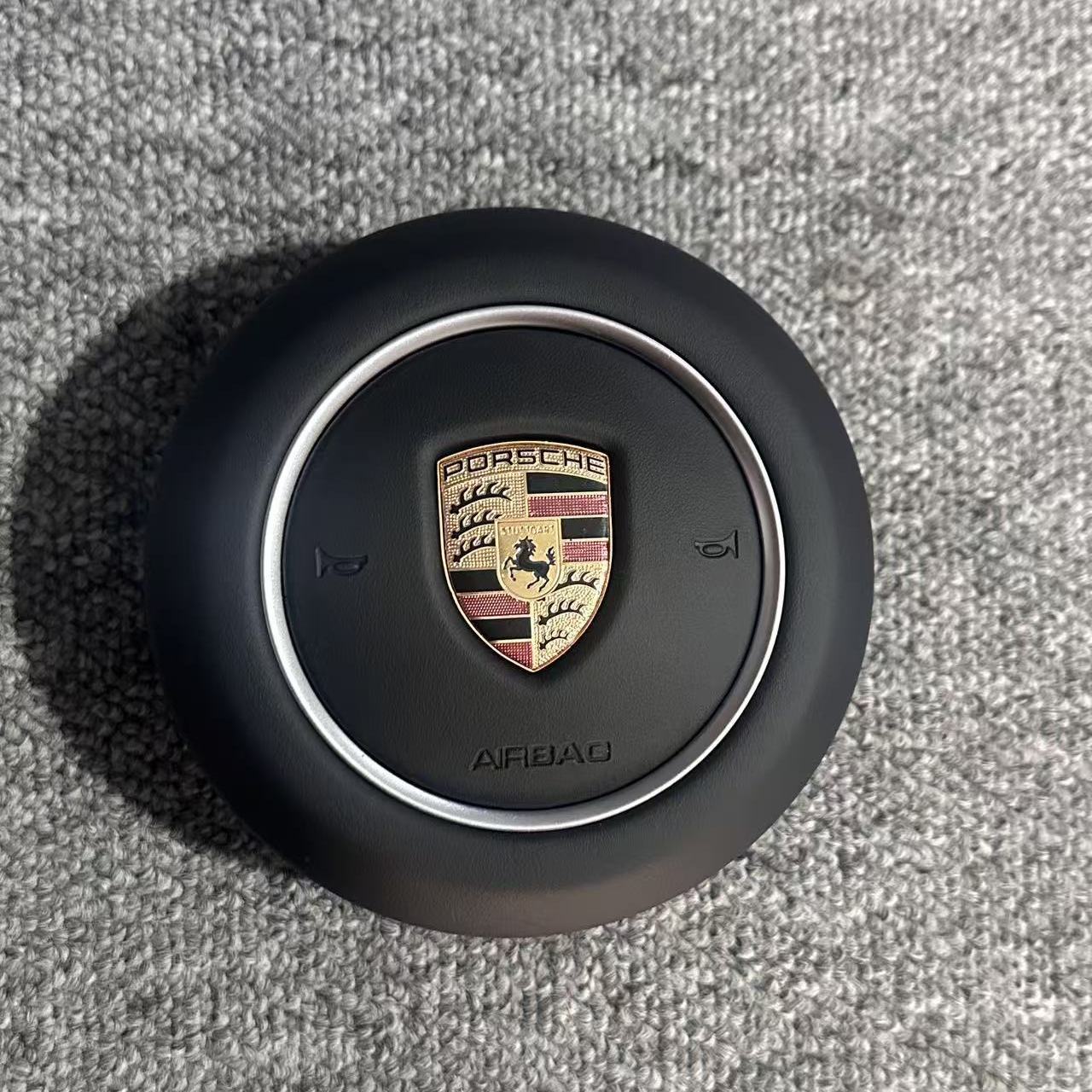 Customized leather steering wheel cover and horn cover for Porsche 718, 911, Macan, Crossover, Panamera and other models.